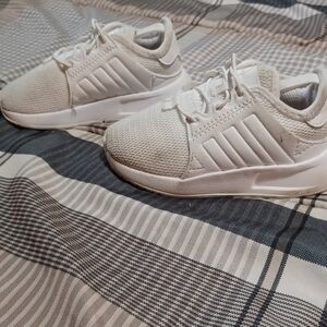 Toddler girls Adidas shoes